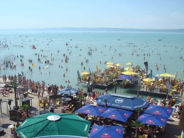Hotel Solero Шиофок Экстерьер фото