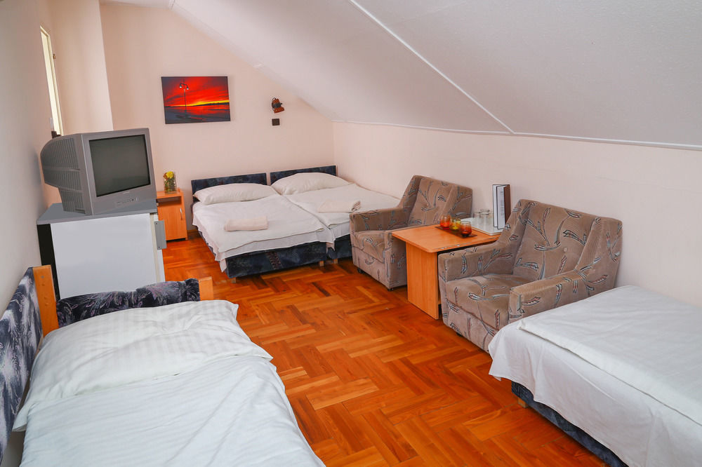 Hotel Solero Шиофок Экстерьер фото