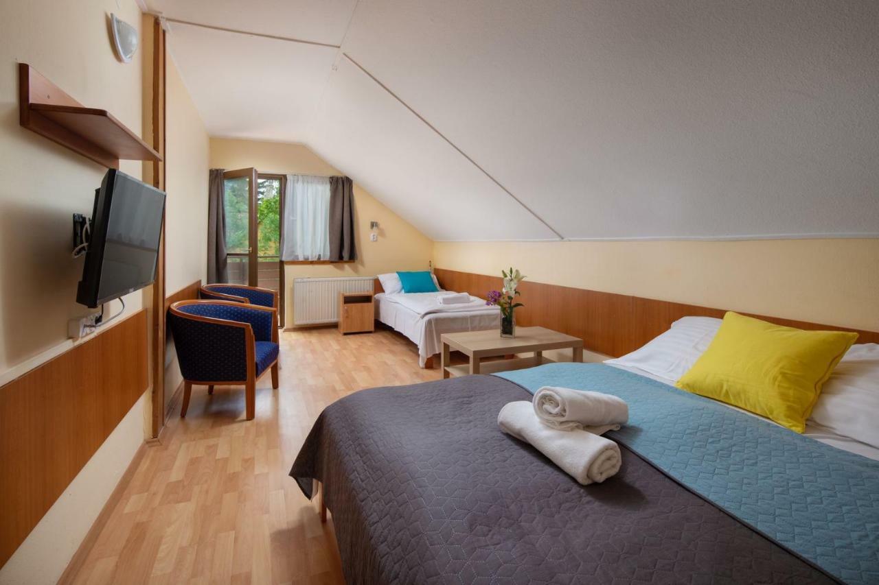 Hotel Solero Шиофок Экстерьер фото